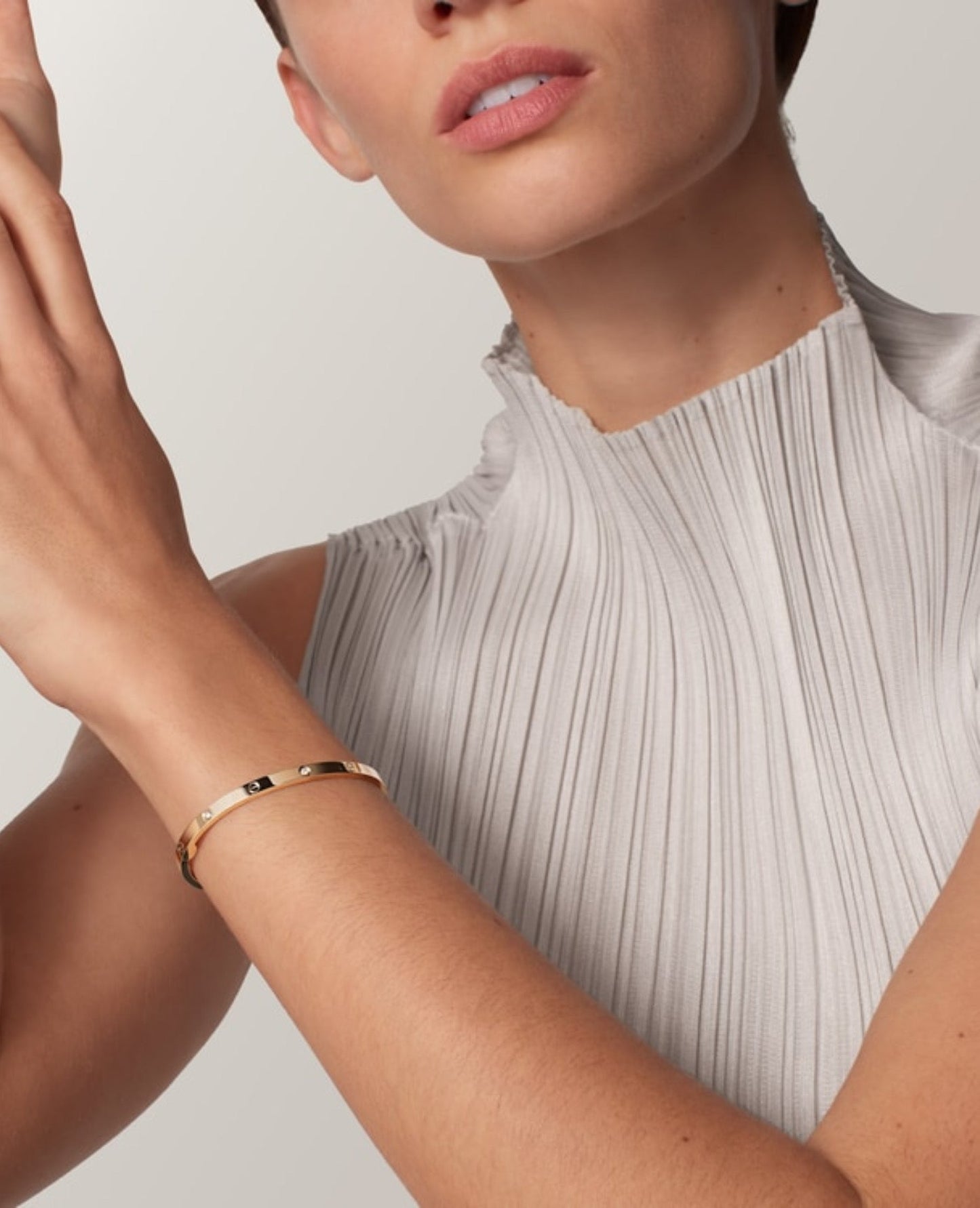 cartier love bracelet, small model, 6 diamonds_1