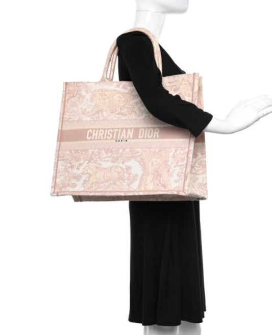 christian dior large book tote_1