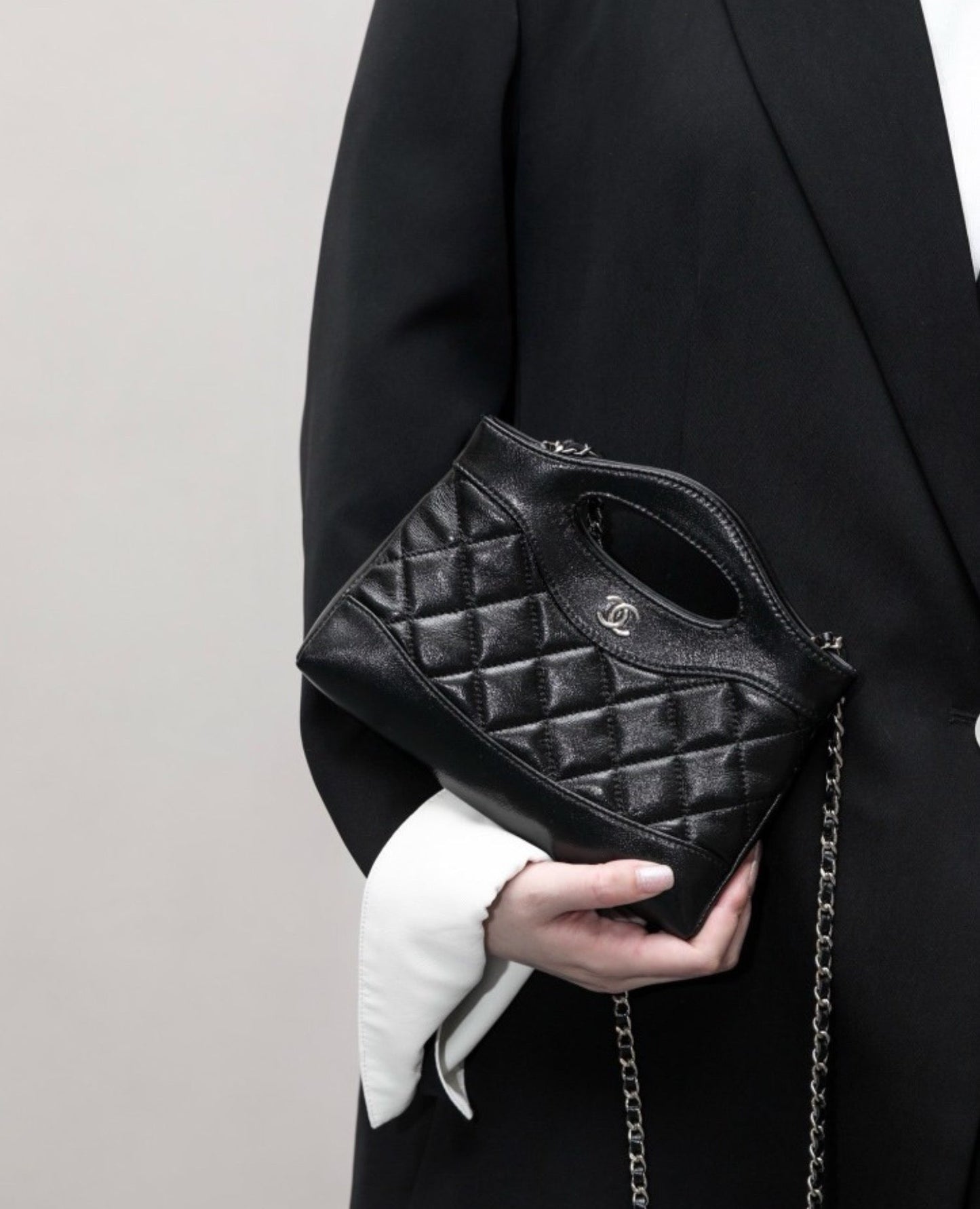 coco shiny crumpled calfskin quilted nano 31 shopping bag black_1