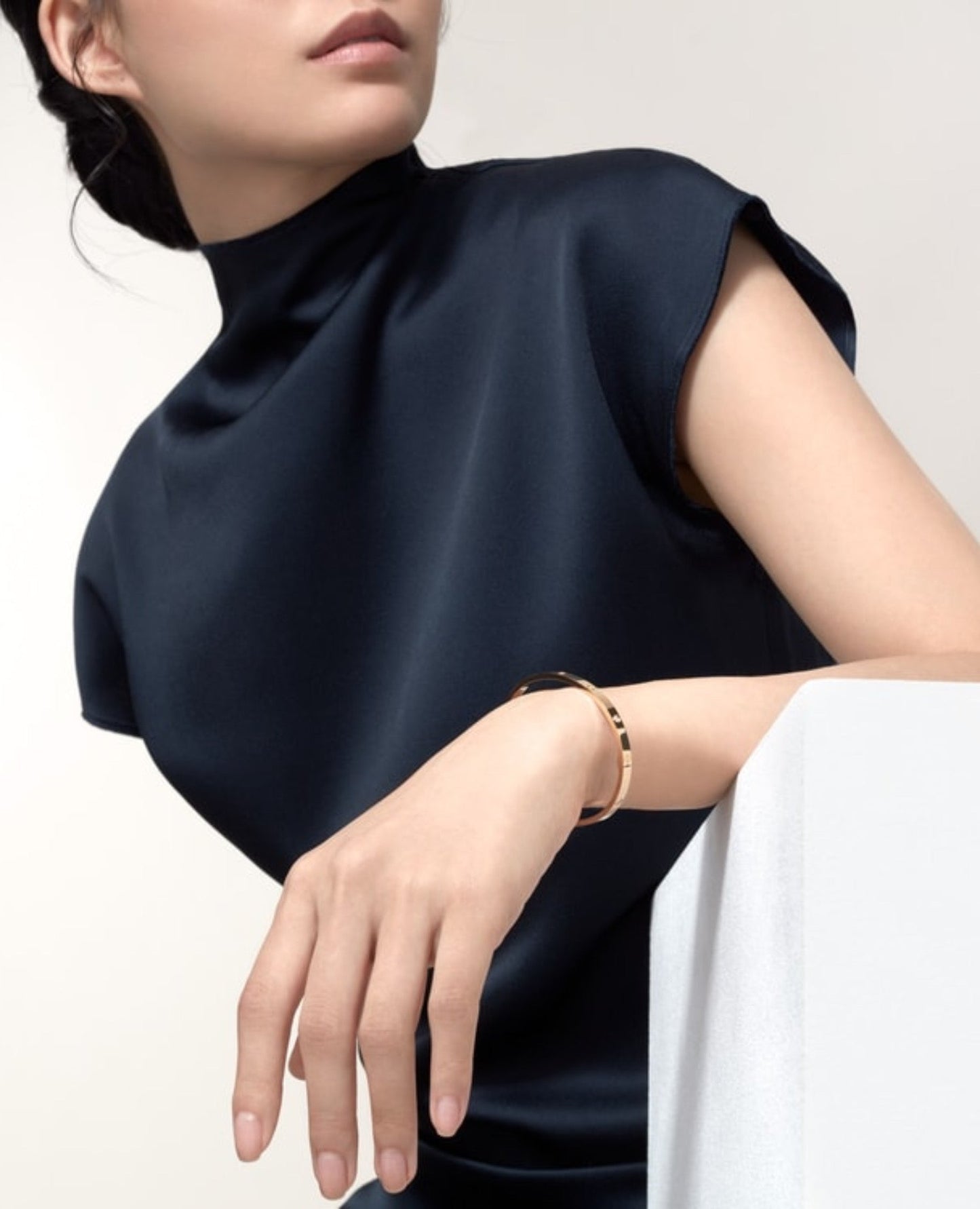 cartier love bracelet, small model, 6 diamonds_1