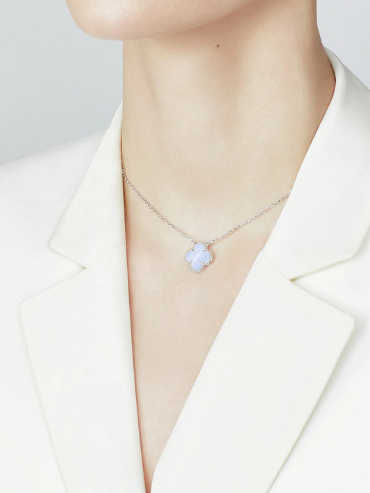 van cleef vintage alhambra pendant_12