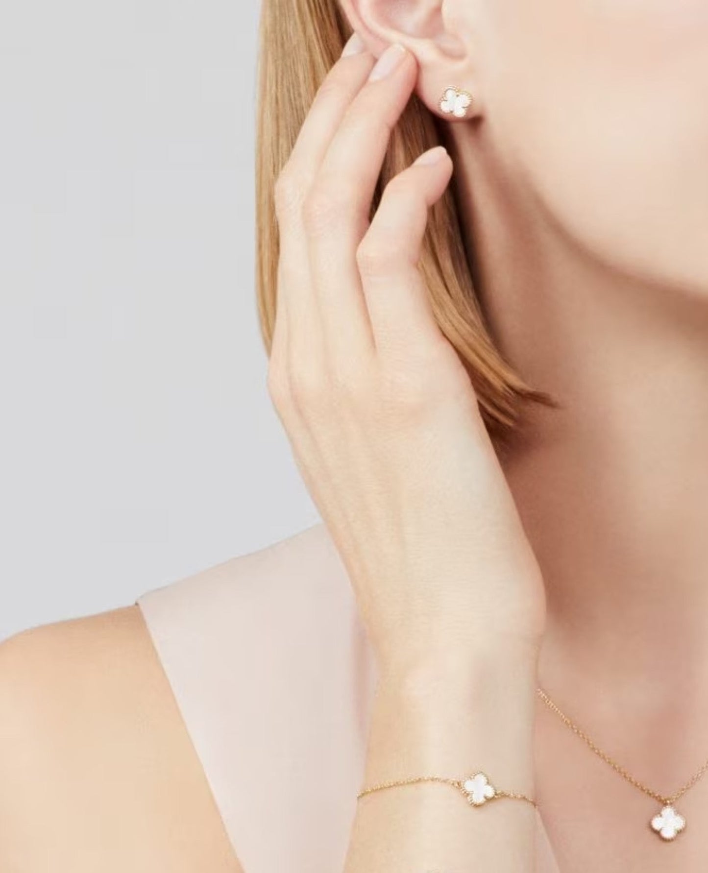 van cleef sweet alhambra earrings_2