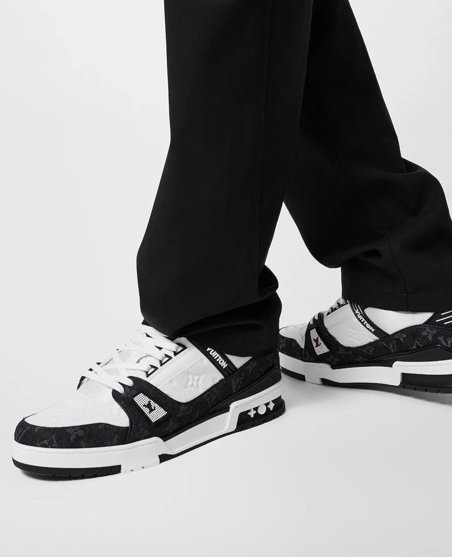 louis vuitton trainer sneaker ‘black white’_1