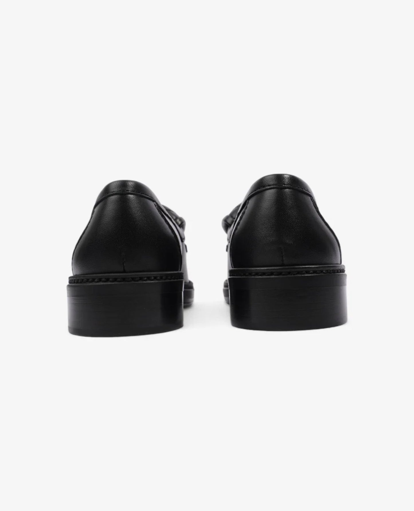 coco quilted cc turnlock black leather loafers_1