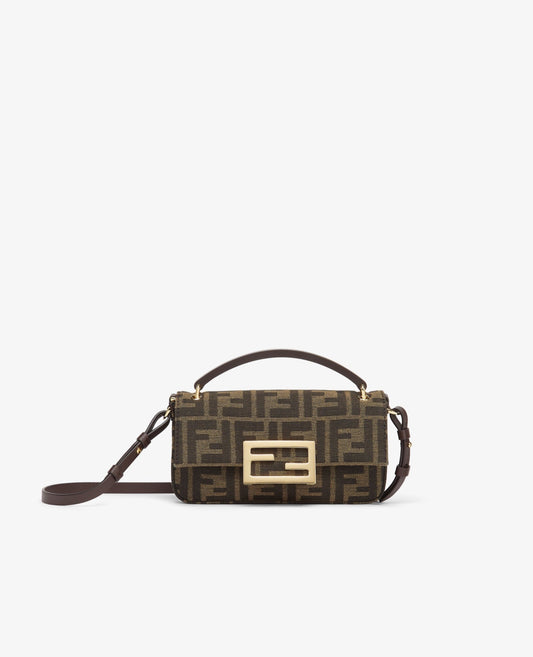 fendi baguette phone pouch_1