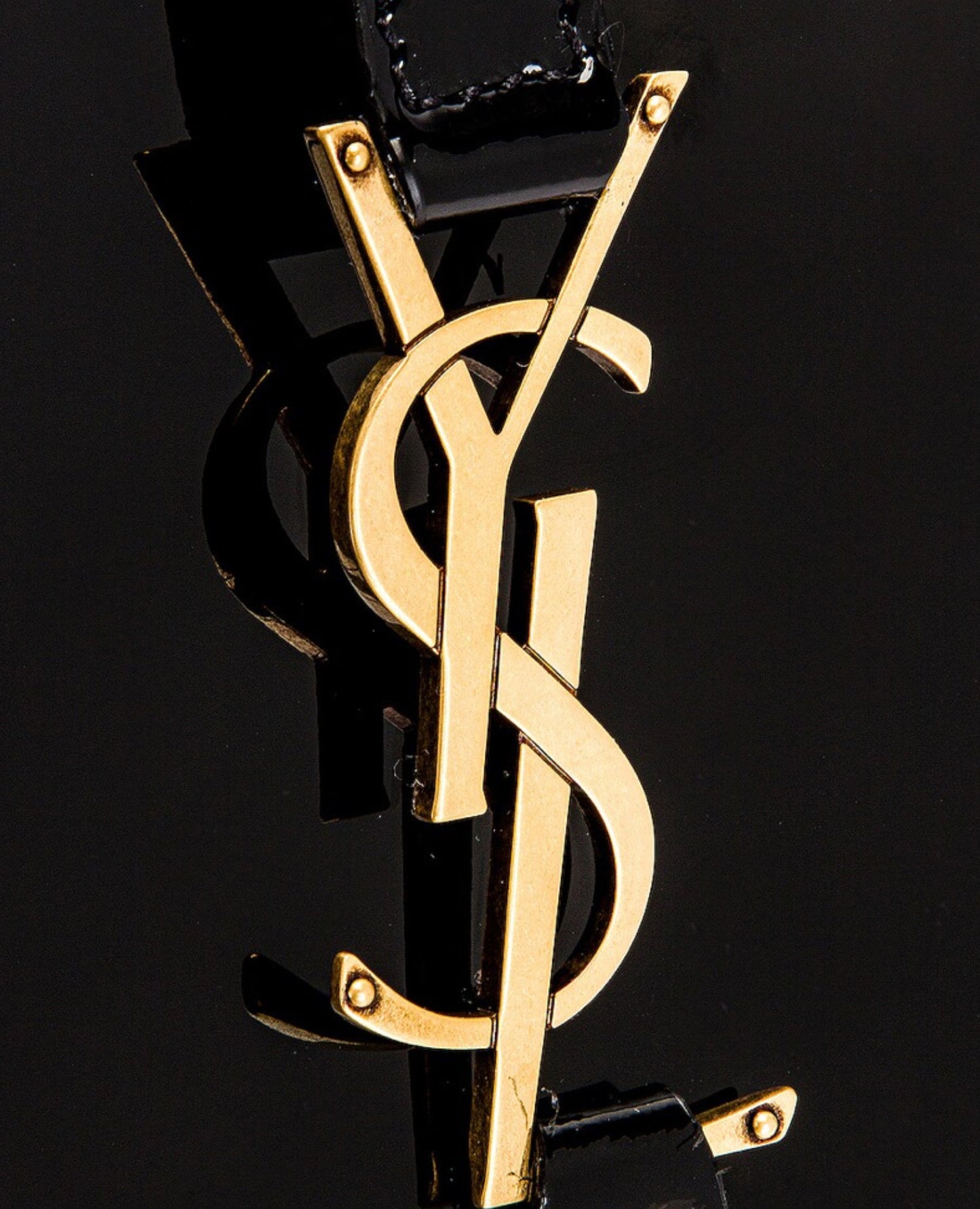 saint laurent le 5 a 7 patent hobo bag_1