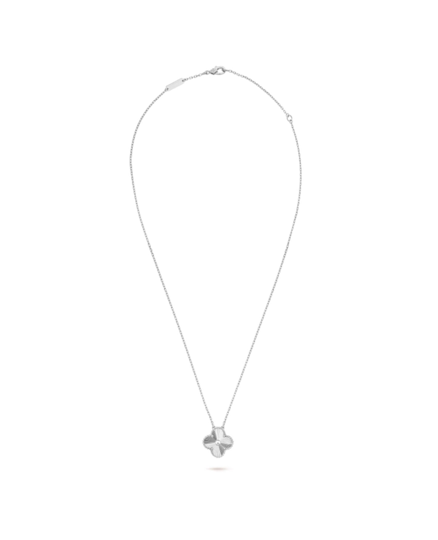 van cleef vintage alhambra pendant_4