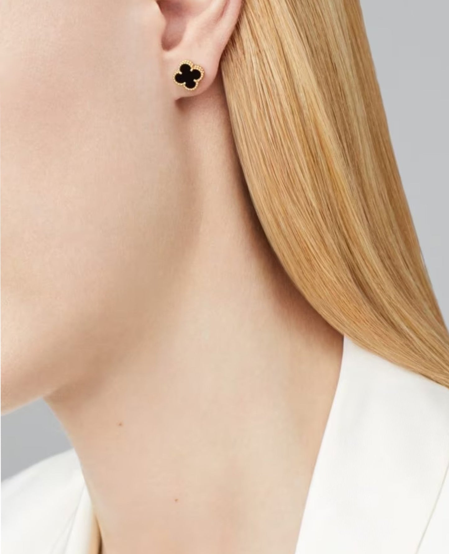 van cleef sweet alhambra earrings_4