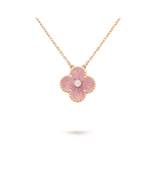 van cleef the holiday pendant 2021_1