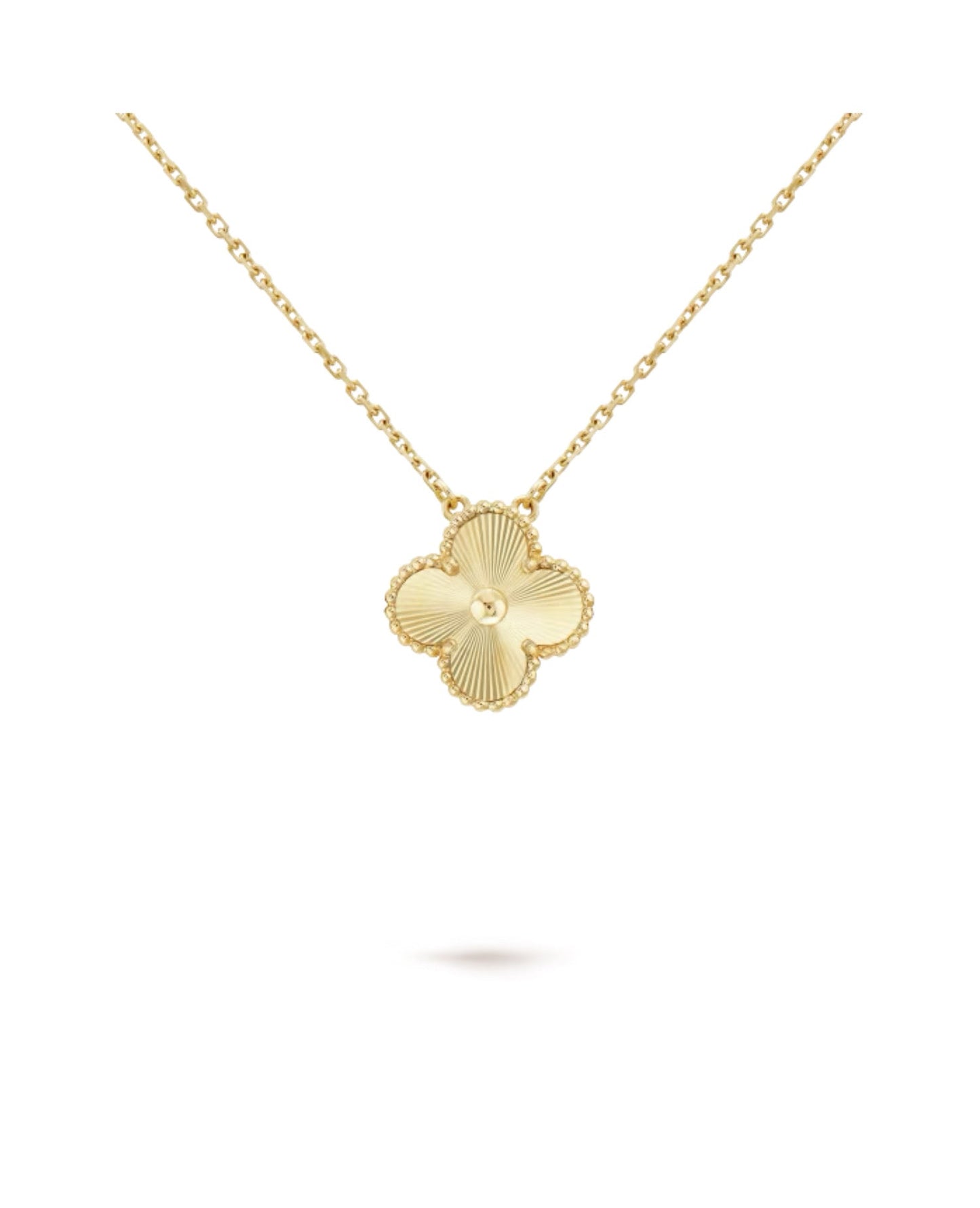 van cleef vintage alhambra pendant_11